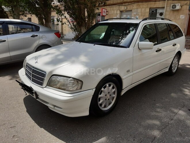 Mercedes C 220 1999, 40,000 km - 2.2 l - Bakı