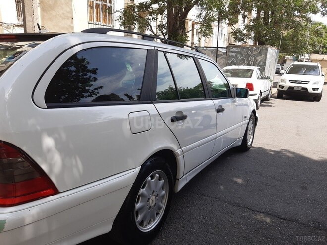 Mercedes C 220 1999, 40,000 km - 2.2 l - Bakı