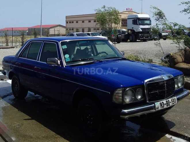 Mercedes 200 1982, 131,000 km - 2.0 л - Bakı