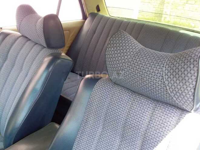 Mercedes 200 1982, 131,000 km - 2.0 л - Bakı