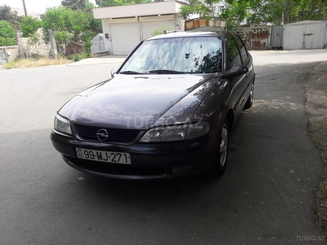 Opel Vectra 1996, 290,000 km - 1.8 l - Bakı