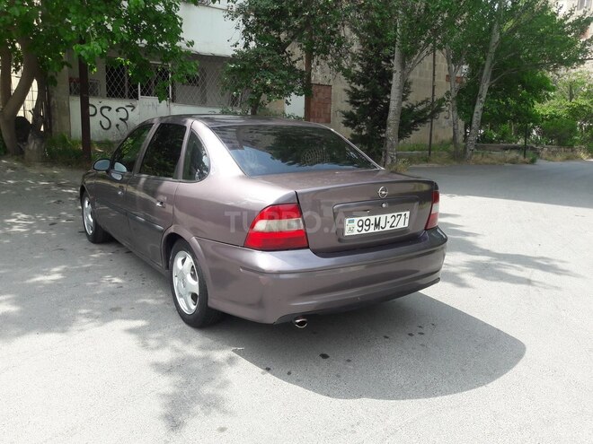 Opel Vectra 1996, 290,000 km - 1.8 l - Bakı