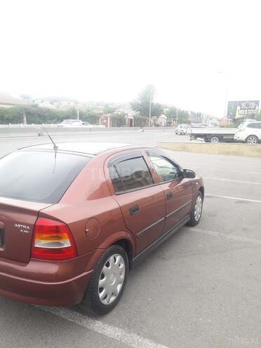 Opel Astra 2001, 272,400 km - 1.6 л - Bakı