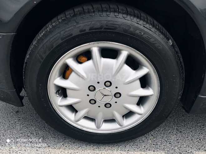 Mercedes E 270 2000, 499,000 km - 2.7 л - Bakı