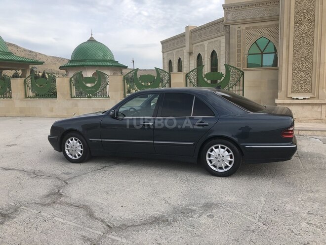 Mercedes E 270 2000, 499,000 km - 2.7 л - Bakı