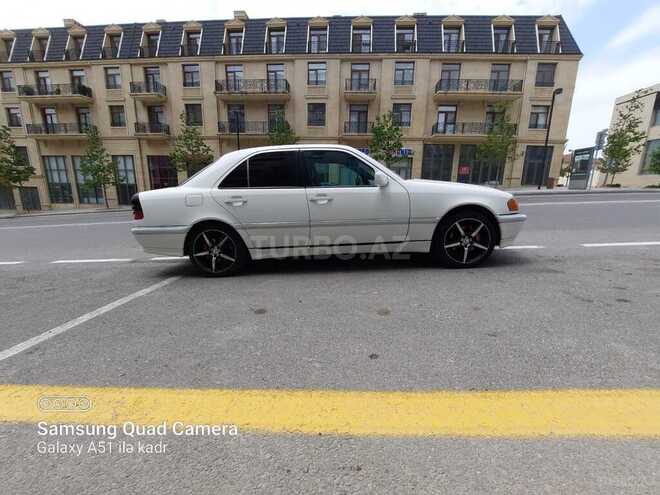 Mercedes C 230 2000, 360,000 km - 2.3 l - Bakı
