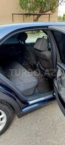 Mercedes E 220 2001, 431,500 km - 2.2 l - Bakı