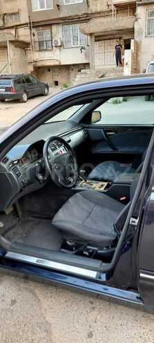 Mercedes E 220 2001, 431,500 km - 2.2 l - Bakı