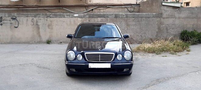 Mercedes E 220 2001, 431,500 km - 2.2 l - Bakı