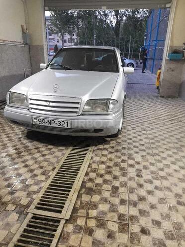 Mercedes C 220 1995, 42,000 km - 2.2 l - Bakı