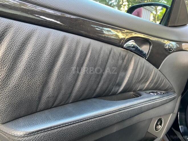 Mercedes E 320 2002, 178,000 km - 3.2 l - Bakı