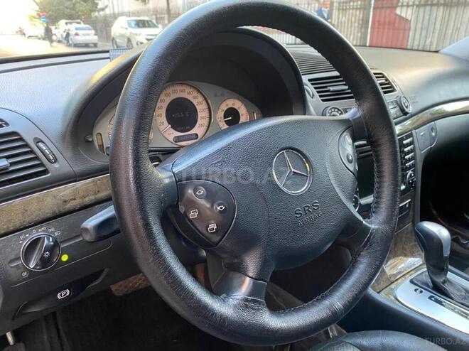 Mercedes E 320 2002, 178,000 km - 3.2 l - Bakı