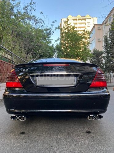 Mercedes E 320 2002, 178,000 km - 3.2 l - Bakı