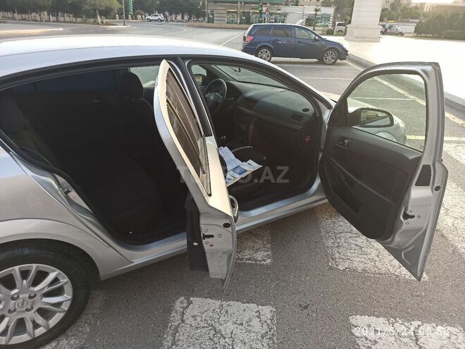 Opel Astra 2004, 104,000 km - 1.4 л - Xırdalan