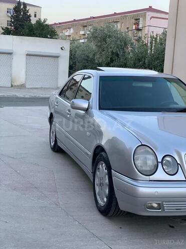 Mercedes E 280 1999, 222,000 km - 2.8 l - Sumqayıt