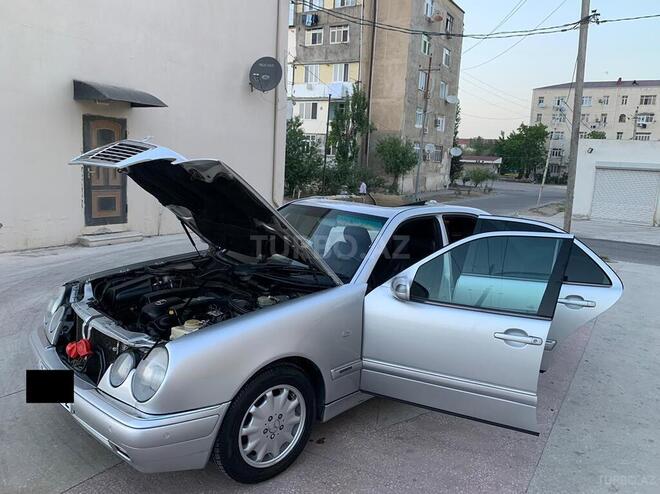 Mercedes E 280 1999, 222,000 km - 2.8 l - Sumqayıt