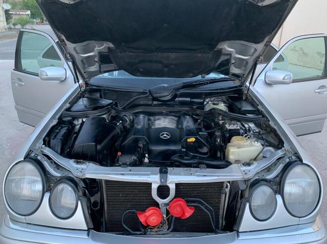 Mercedes E 280 1999, 222,000 km - 2.8 l - Sumqayıt