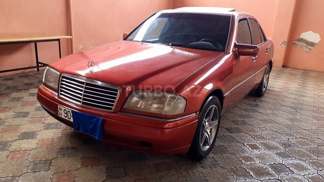 Mercedes C 180 1995, 367,215 km - 1.8 l - Bakı