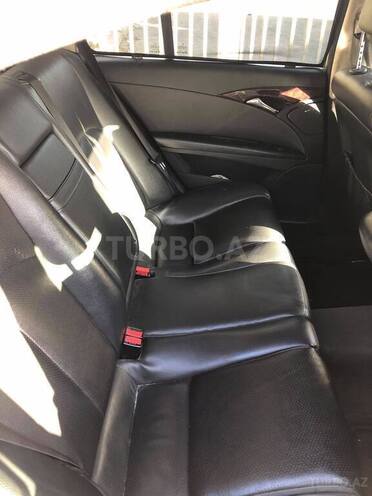 Mercedes E 220 2005, 328,000 km - 2.2 l - Bakı