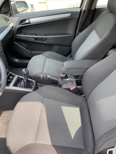 Opel Astra 2006, 163,000 km - 1.4 l - Bakı