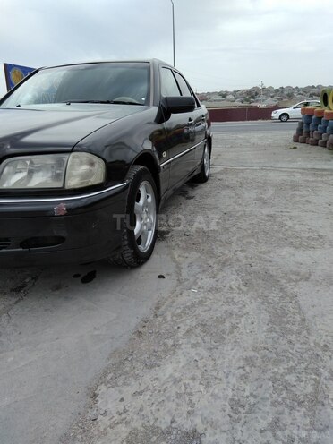 Mercedes C 220 2000, 444,345 km - 2.2 l - Bakı