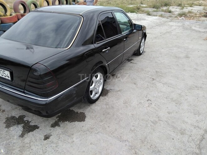 Mercedes C 220 2000, 444,345 km - 2.2 l - Bakı