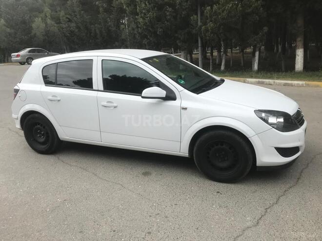 Opel Astra 2009, 140,000 km - 1.4 l - Sumqayıt