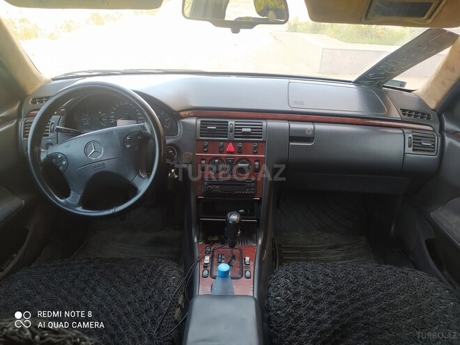 Mercedes E 220 1999, 325,470 km - 2.2 l - Bakı
