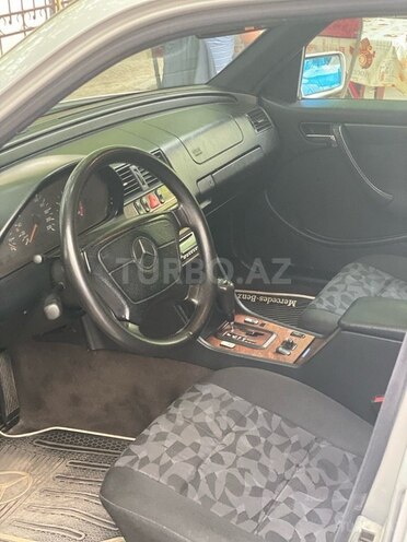 Mercedes C 220 1998, 38,000 km - 2.2 l - Bakı