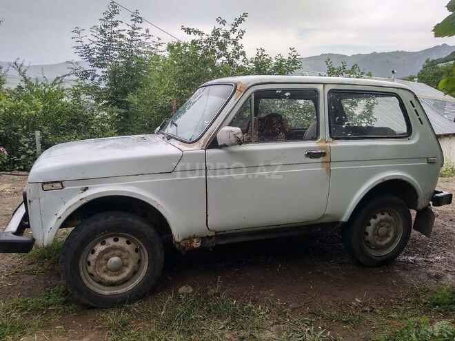 LADA (VAZ) Niva 1980, 190,000 km - 1.7 л - Lerik