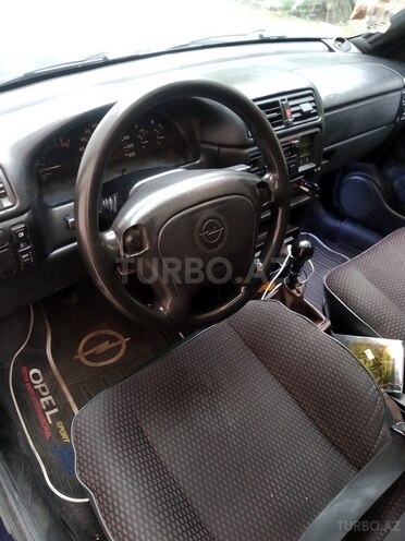 Opel Vectra 1994, 500,000 km - 2.0 l - Bakı