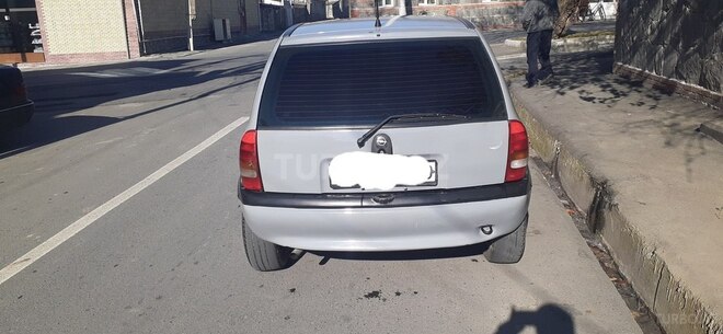 Opel Astra 1995, 122,400 km - 1.6 л - Qax