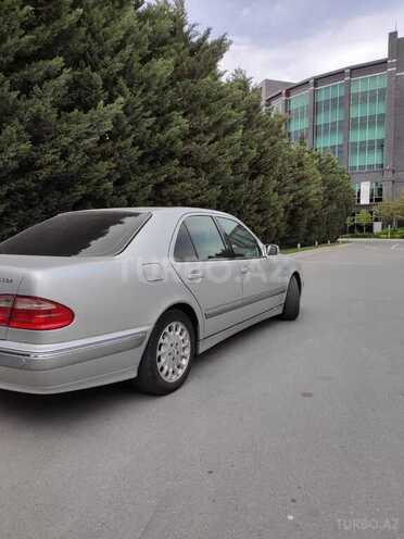 Mercedes E 200 2000, 266,000 km - 2.0 l - Bakı