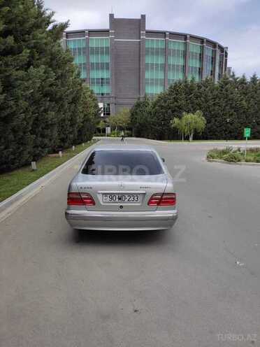 Mercedes E 200 2000, 266,000 km - 2.0 l - Bakı