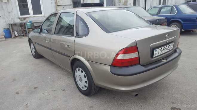 Opel Vectra 1996, 302,000 km - 1.8 л - Bakı