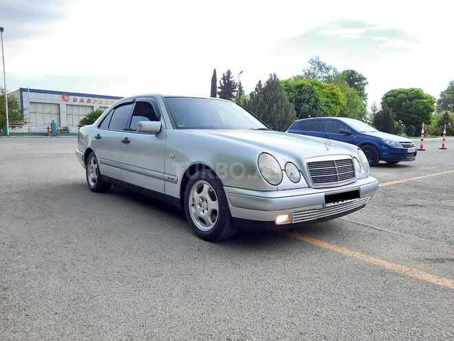 Mercedes E 200 1998, 265,134 km - 2.0 л - Gəncə