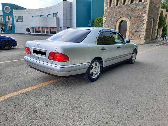 Mercedes E 200 1998, 265,134 km - 2.0 л - Gəncə