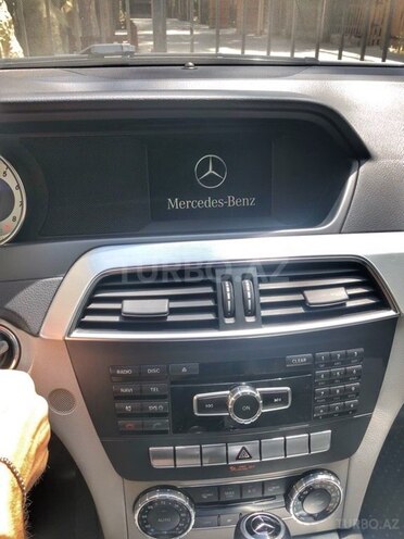 Mercedes C 180 2014, 129,774 km - 1.8 l - Bakı