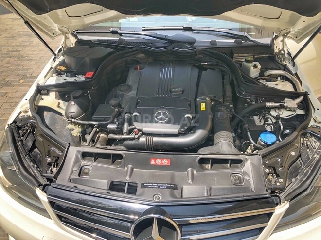 Mercedes C 180 2014, 129,774 km - 1.8 l - Bakı