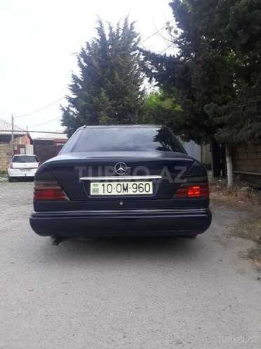 Mercedes E 250 1995, 365,000 km - 2.5 л - Sumqayıt