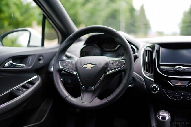 Chevrolet Cruze 2017, 99,000 km - 1.4 l - Zaqatala