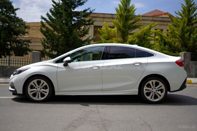 Chevrolet Cruze 2017, 99,000 km - 1.4 l - Zaqatala