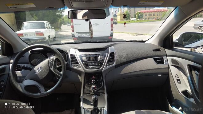Hyundai Elantra 2015, 110,000 km - 1.8 l - Gəncə