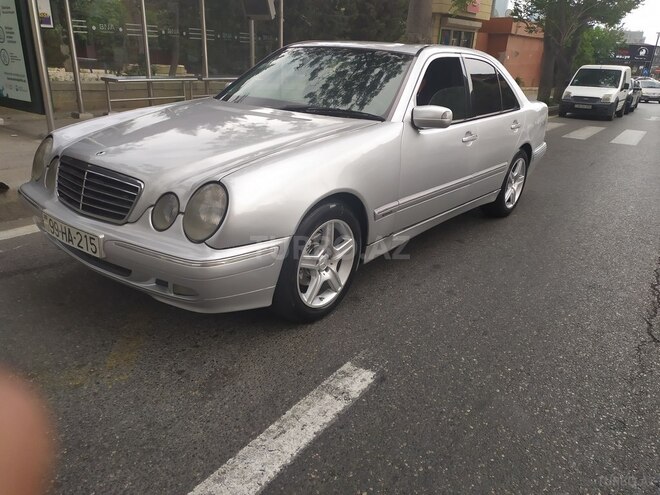 Mercedes E 220 2000, 367,000 km - 2.2 l - Bakı