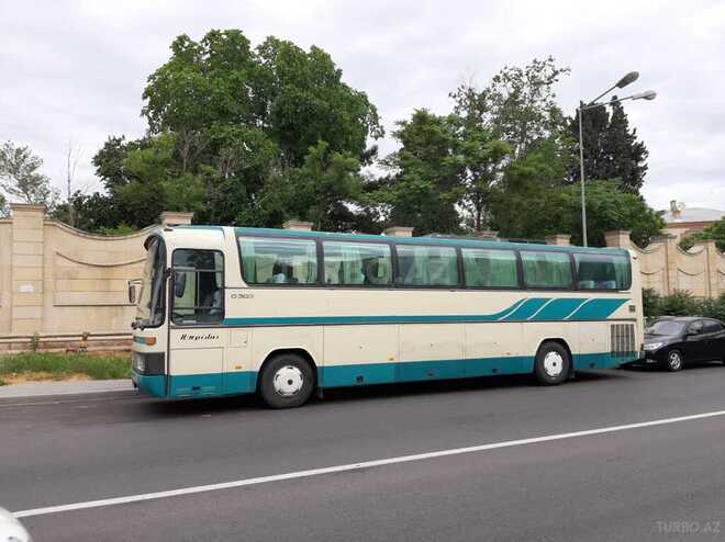 Mercedes  1990, 989,000 km - 12.0 л - Bakı