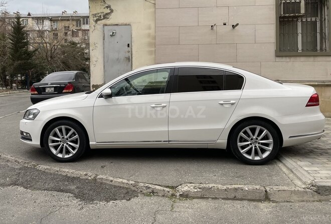 Volkswagen Passat 2013, 227,000 km - 1.8 l - Bakı