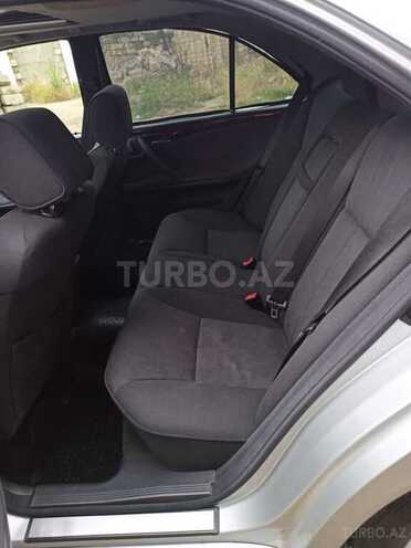 Mercedes E 220 2001, 425,000 km - 2.2 l - Masallı