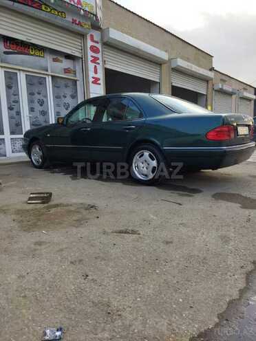 Mercedes E 200 1999, 325,480 km - 2.0 l - Bakı