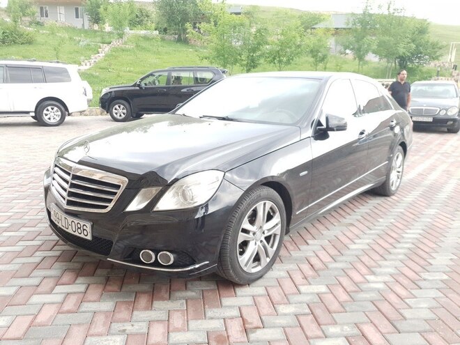 Mercedes E 220 2009, 240,000 km - 2.2 л - Bakı