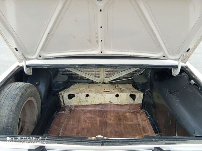 LADA (VAZ) 2106 1985, 178,000 km - 1.5 l - Saatlı